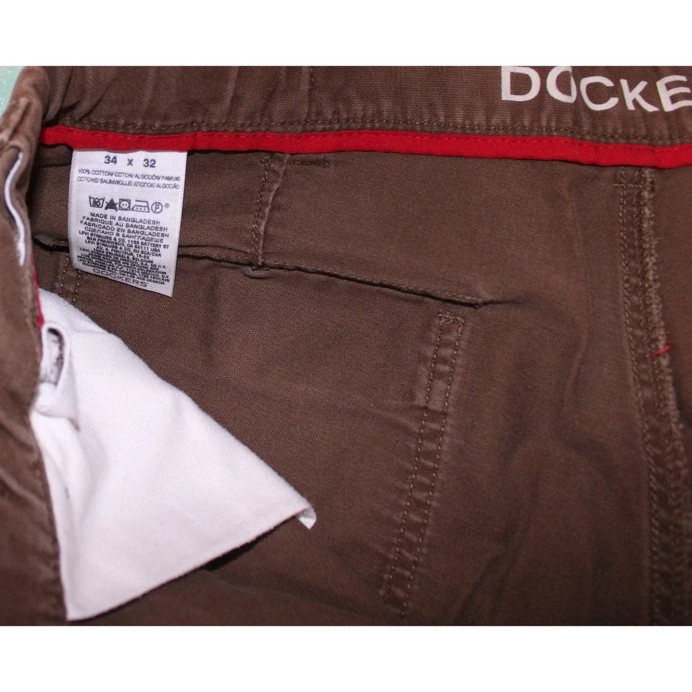 Dockers D3 Classic Fit Mens 34x32 Brown Cotton Cargo Pants Straight Leg Chinos